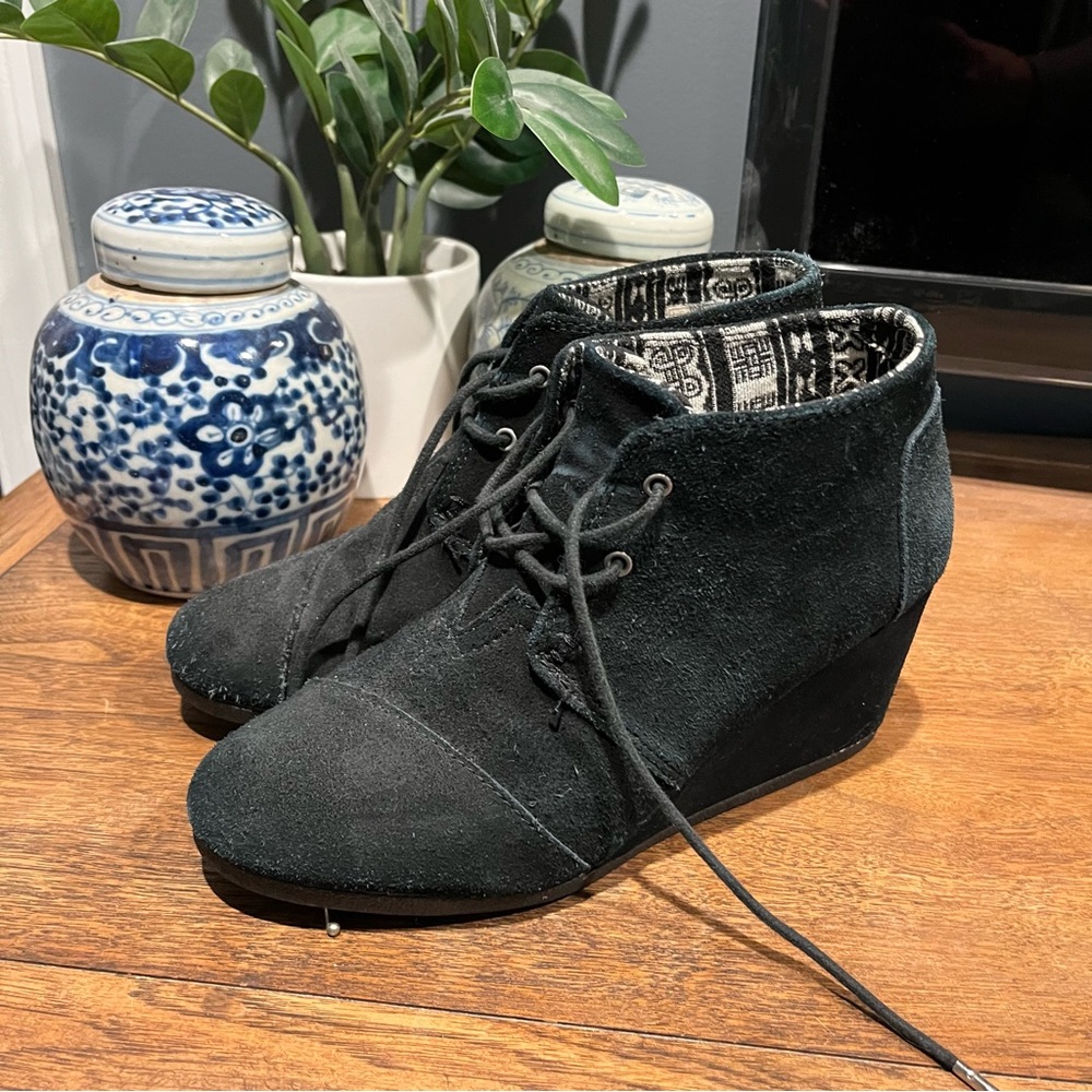 Toms Black Suede Wedge Ankle Boots, Size 9